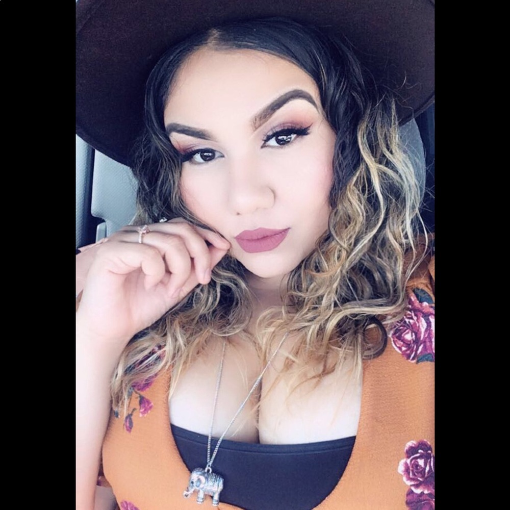 Meet your Posher, Ivette